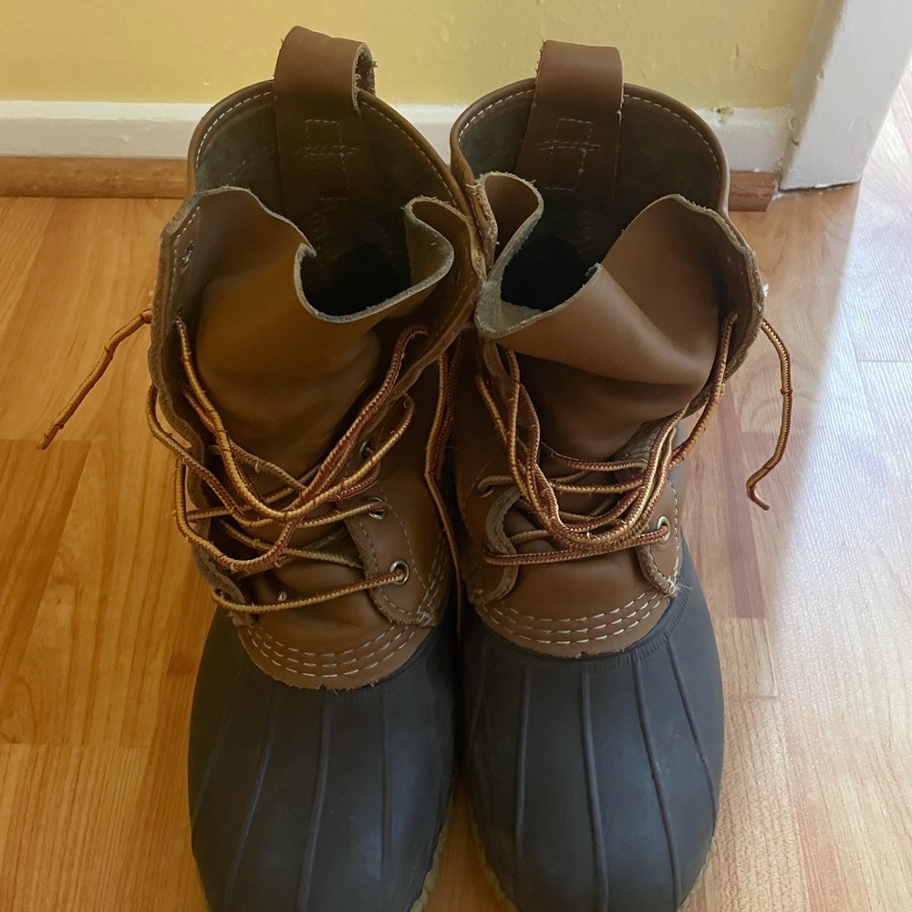 Bean boots